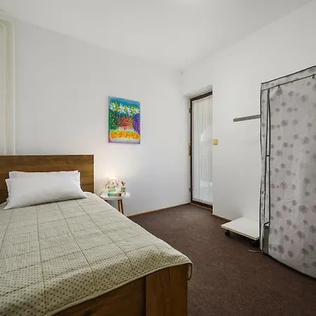 Josipa With Whirlpool Apartman Poreč