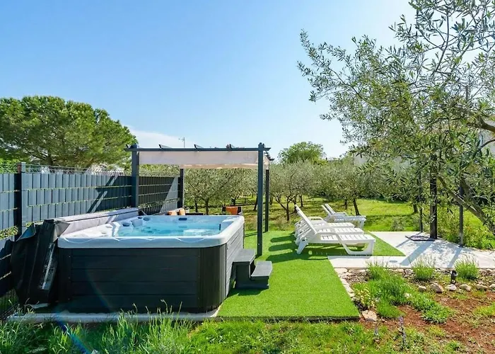 Josipa With Whirlpool Πόρετς