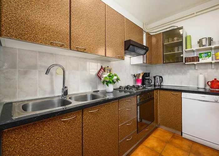 Διαμέρισμα Josipa With Whirlpool Πόρετς